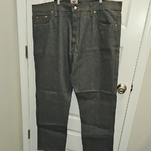 NWT Levi's Men's Dark Gray Relaxed Jeans (48x30) - Picture 5 of 9